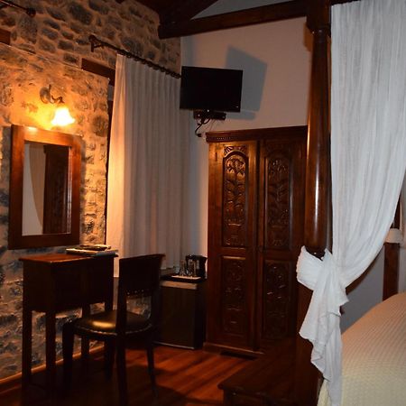 Eos - Authentic Experience Hotel Skíti Eksteriør billede