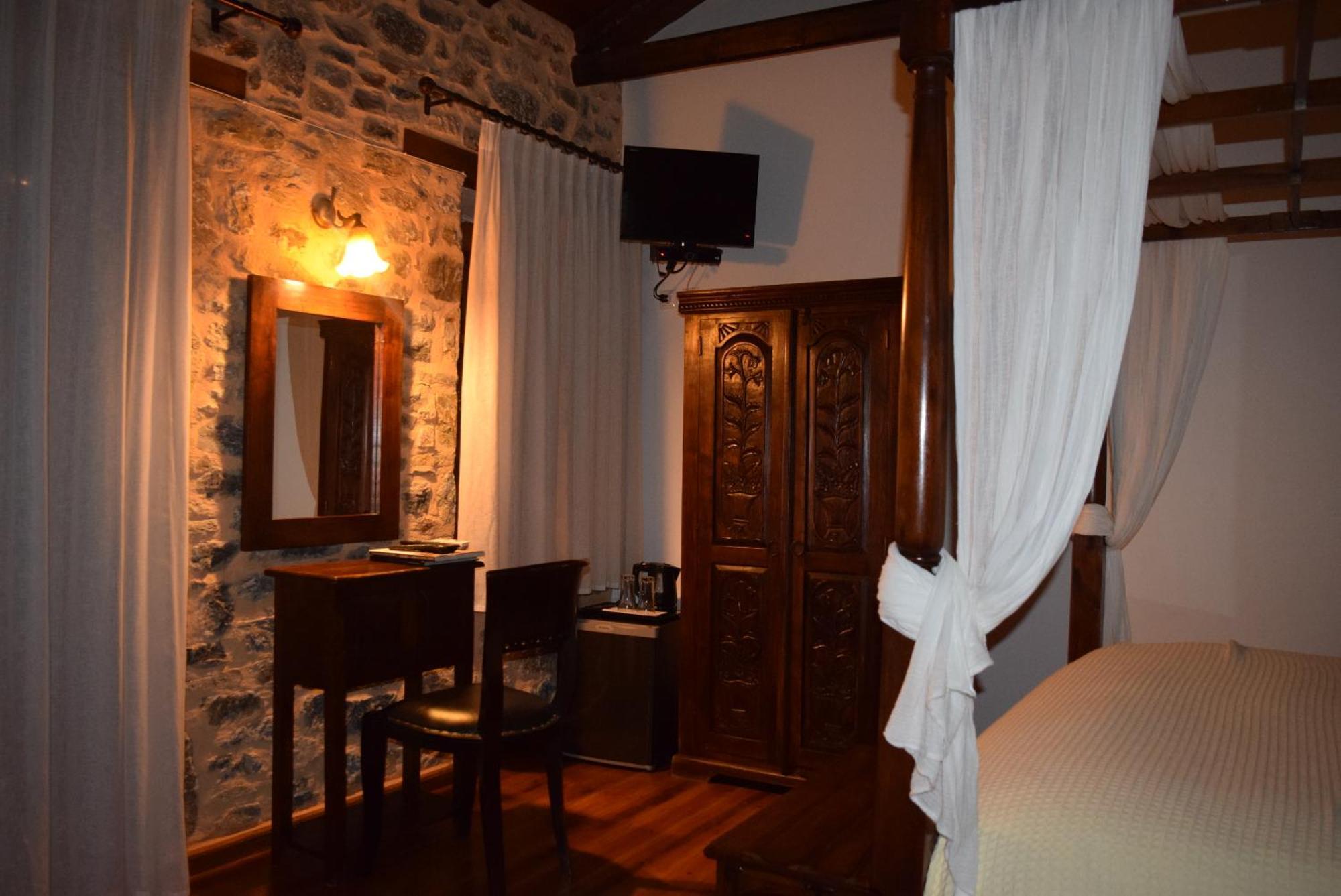 Eos - Authentic Experience Hotel Skíti Eksteriør billede